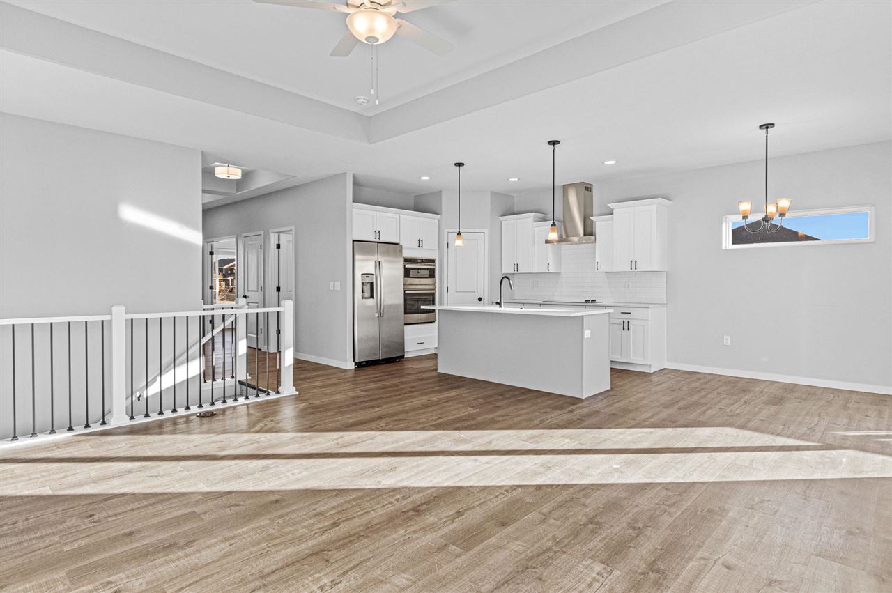 997 Thomas Circle Tiffin IA 52340