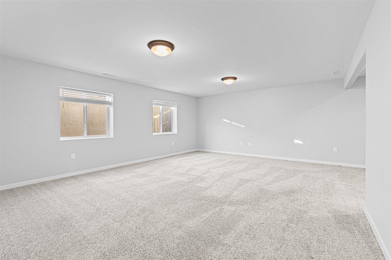 997 Thomas Circle Tiffin IA 52340