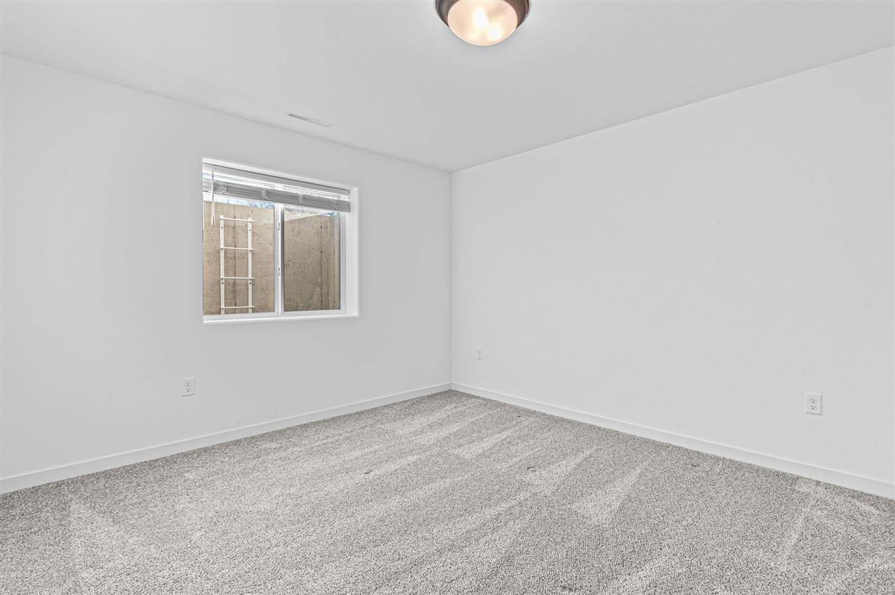 997 Thomas Circle Tiffin IA 52340