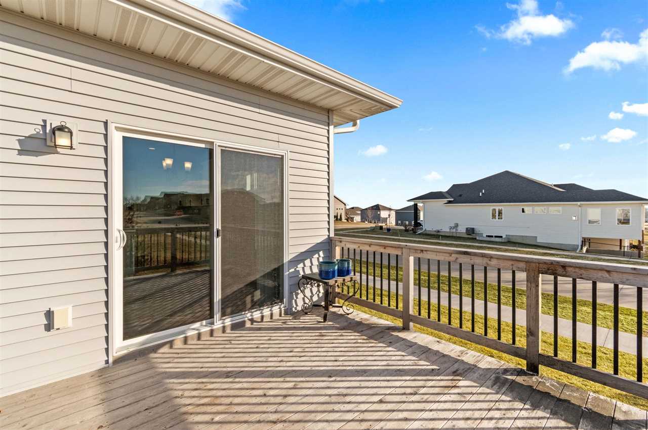 997 Thomas Circle Tiffin IA 52340