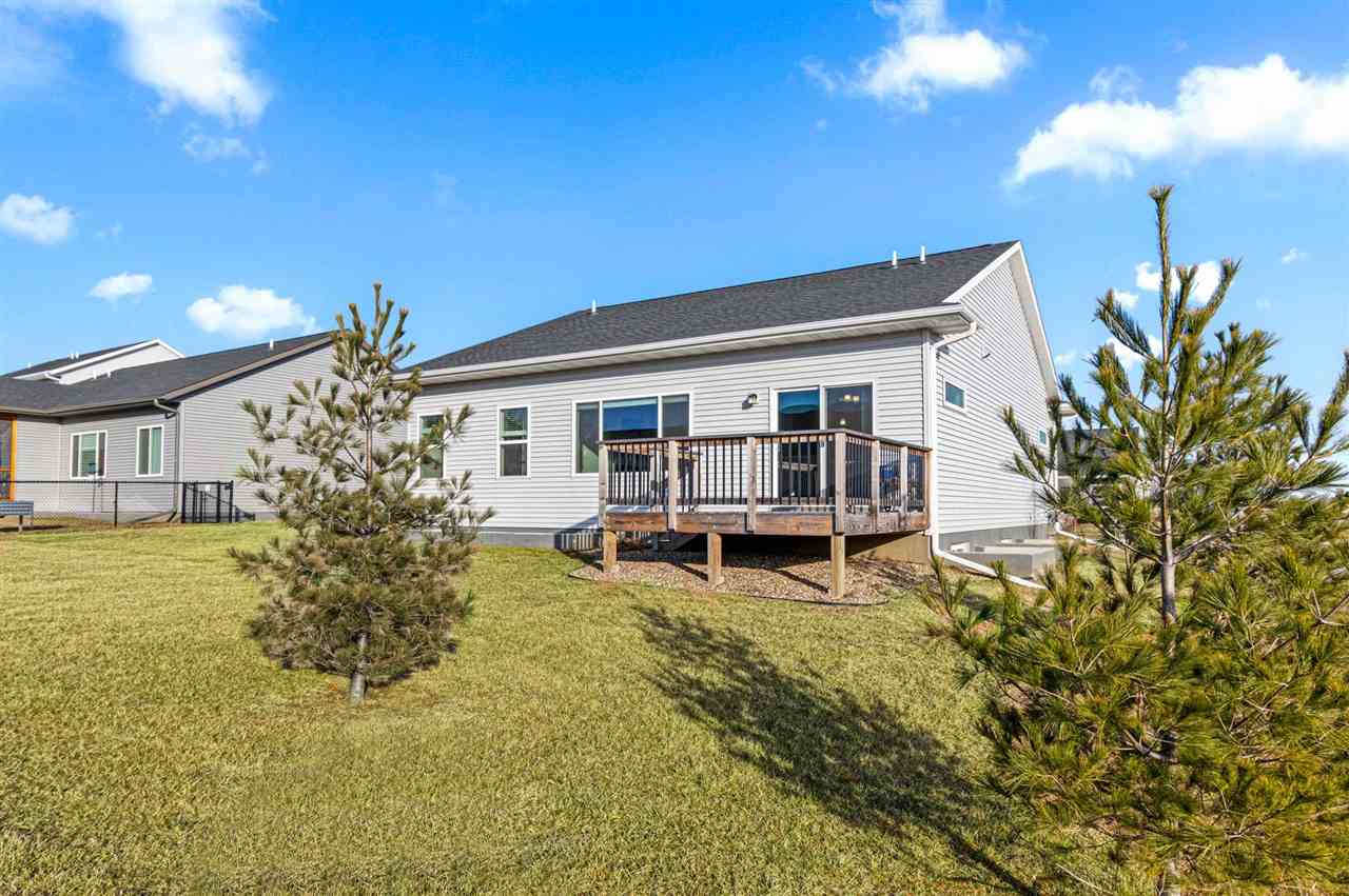 997 Thomas Circle Tiffin IA 52340