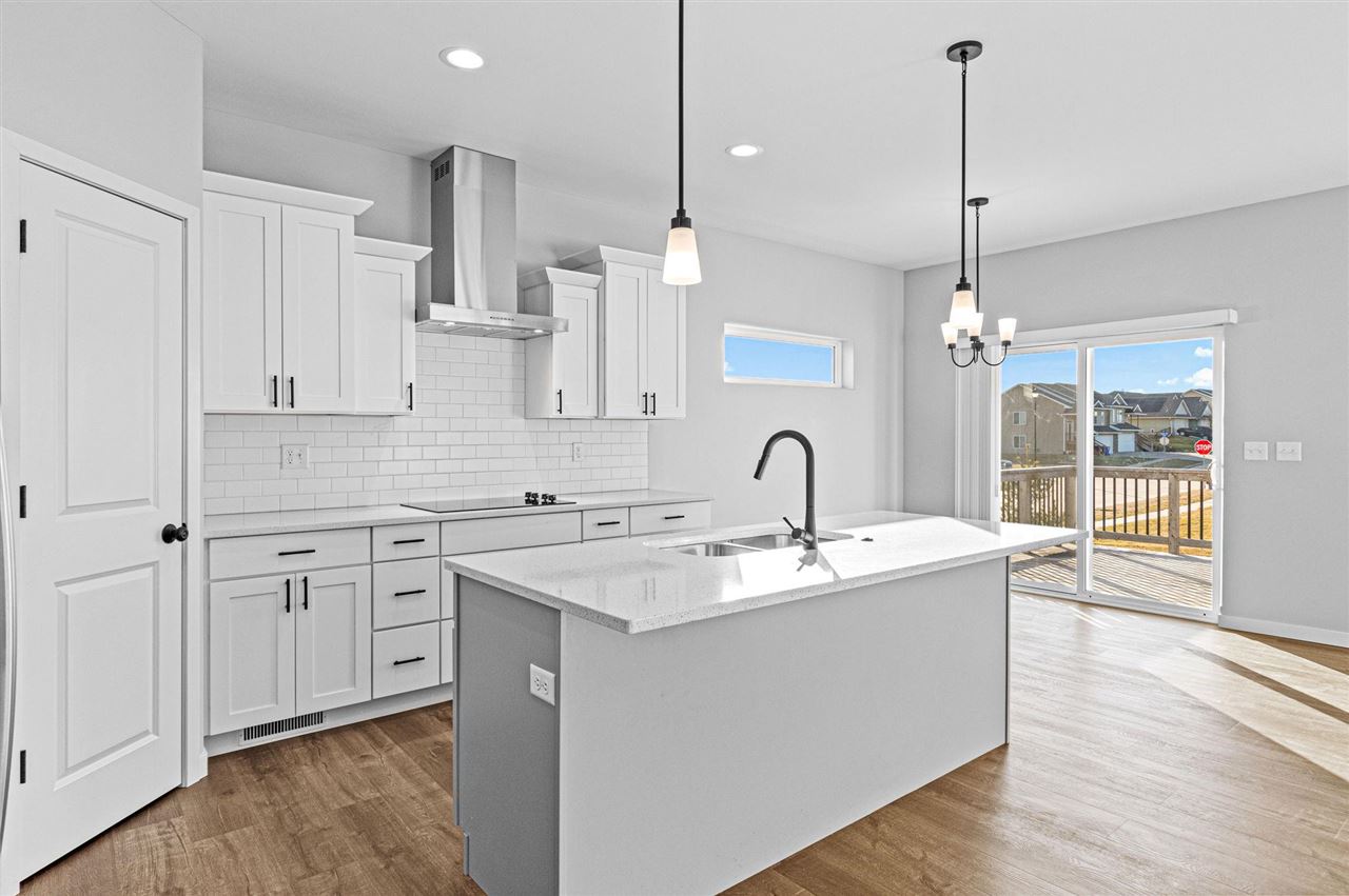 997 Thomas Circle Tiffin IA 52340