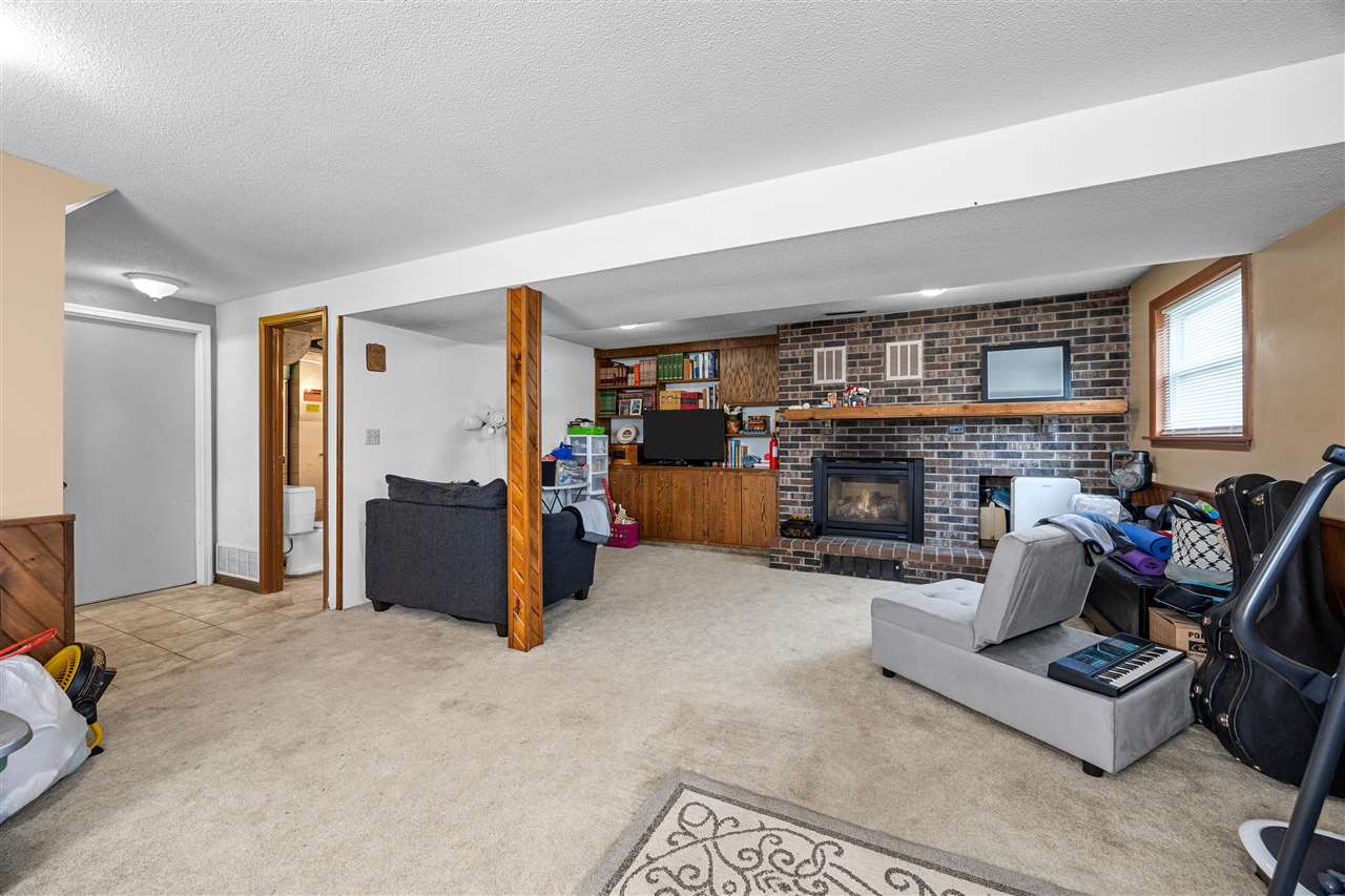 2003 9th Street Place Coralville IA 52241