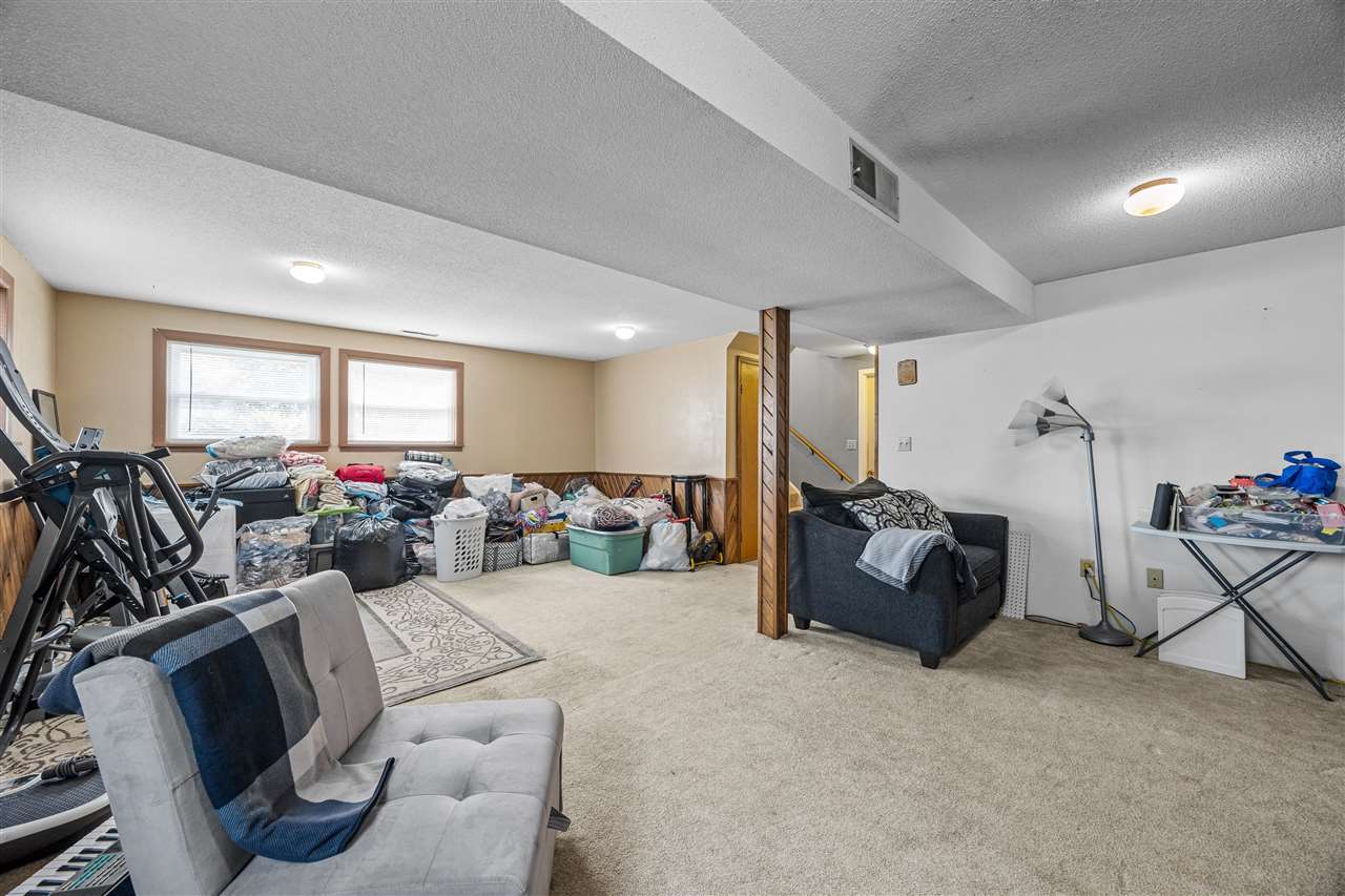 2003 9th Street Place Coralville IA 52241