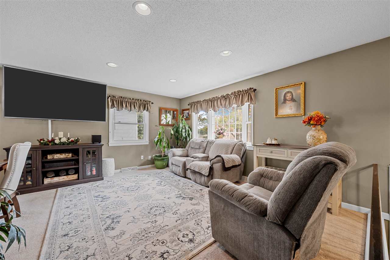 2003 9th Street Place Coralville IA 52241