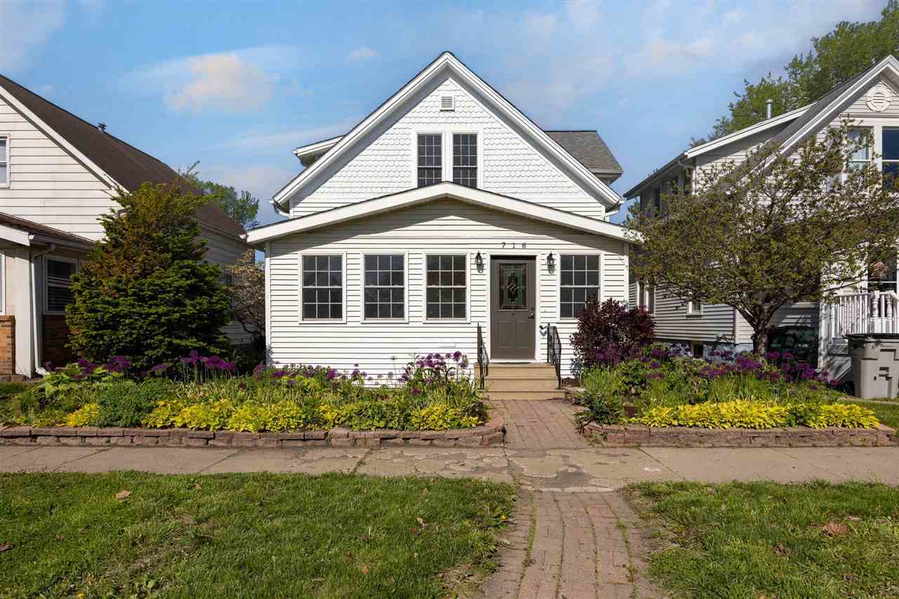 716 8th Street SW Cedar Rapids IA 52404