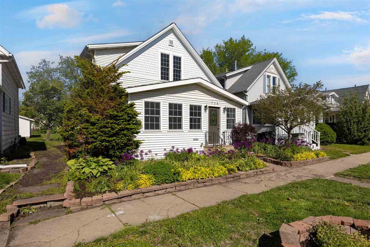 716 8th Street SW Cedar Rapids IA 52404