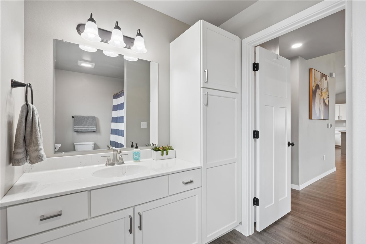 4187 Olivia Court Iowa City IA 52245