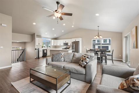 4187 Olivia Court Iowa City IA 52245