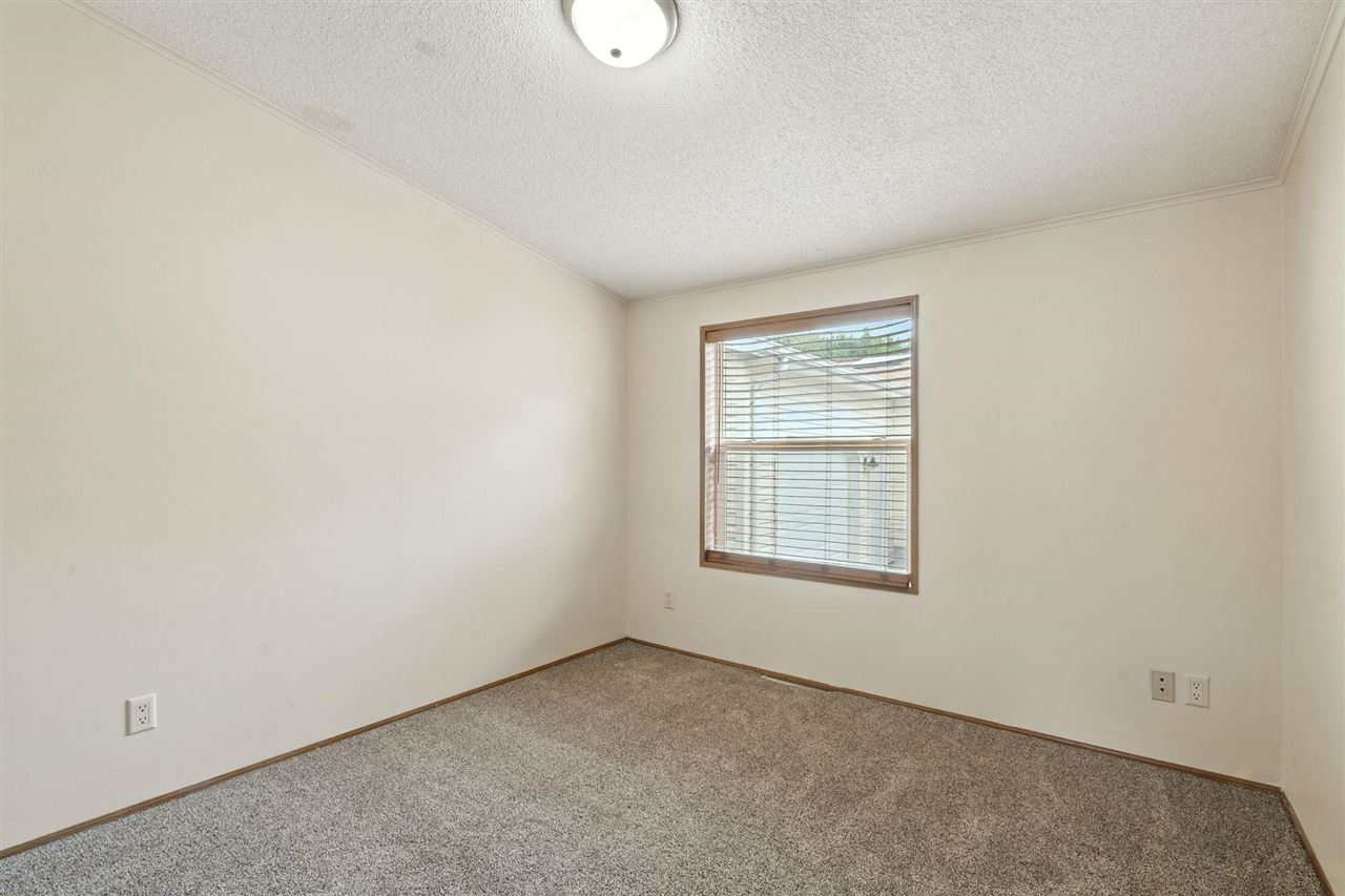 134 Paddock Circle Iowa City IA 52240