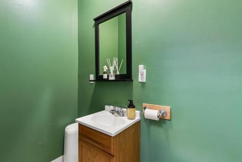 180 E 3rd Riverside IA 52327