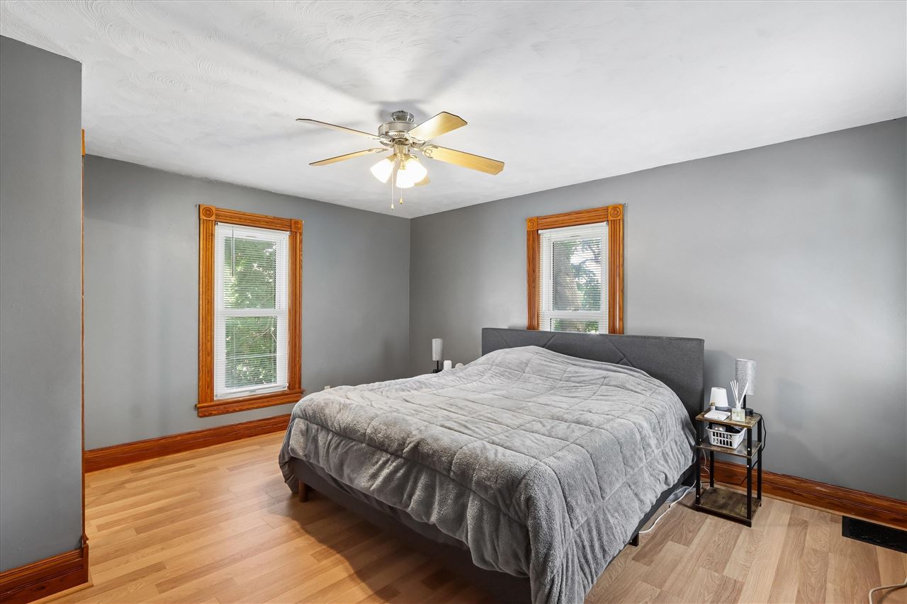 180 E 3rd Riverside IA 52327