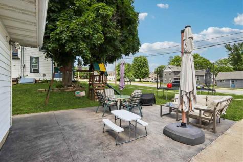 180 E 3rd Riverside IA 52327