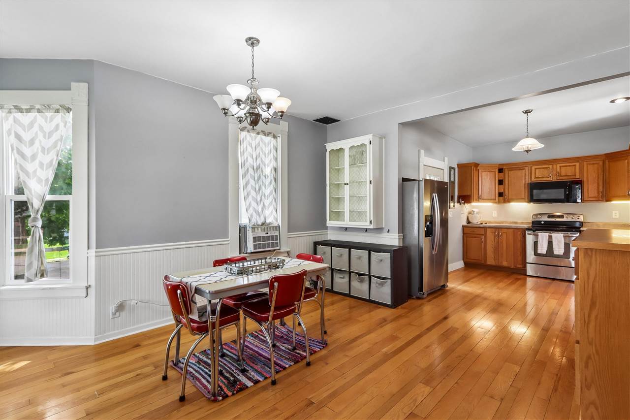 180 E 3rd Riverside IA 52327