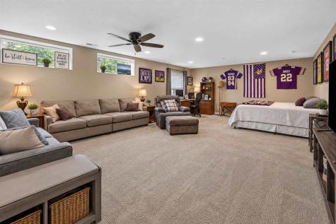 5503 Ruhd Street SW Cedar Rapids IA 52404