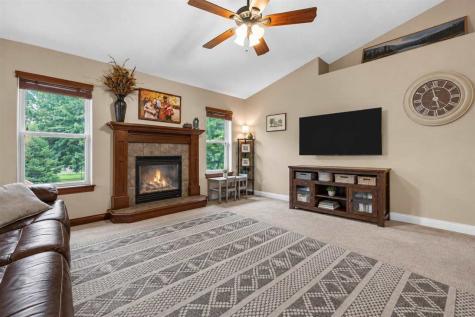 5503 Ruhd Street SW Cedar Rapids IA 52404