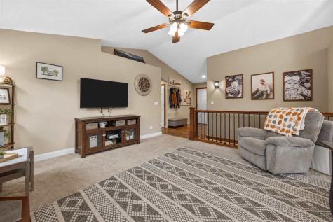 5503 Ruhd Street SW Cedar Rapids IA 52404