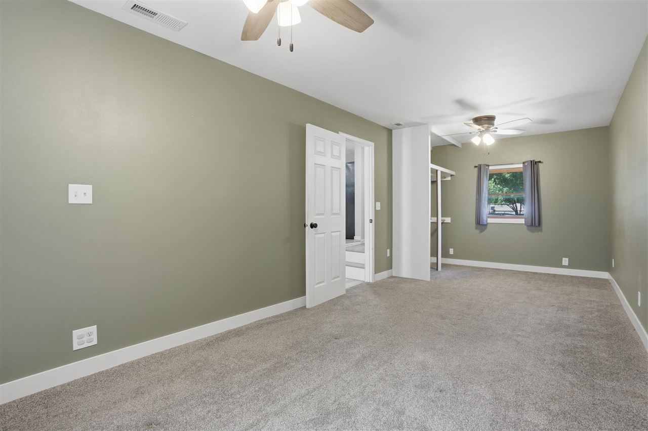 904 N 6th Avenue Washington IA 52353
