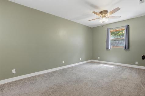 904 N 6th Avenue Washington IA 52353