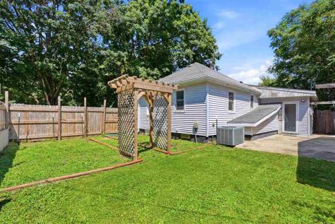 904 N 6th Avenue Washington IA 52353