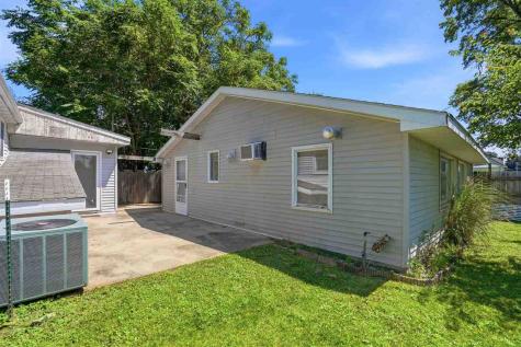 904 N 6th Avenue Washington IA 52353