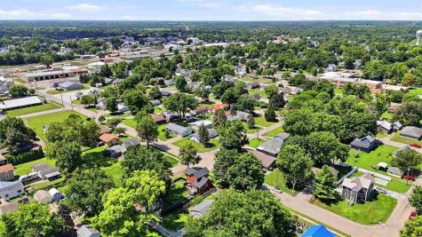 904 N 6th Avenue Washington IA 52353