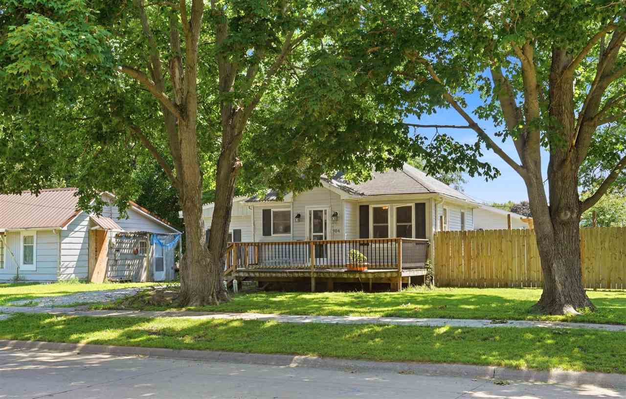 904 N 6th Avenue Washington IA 52353