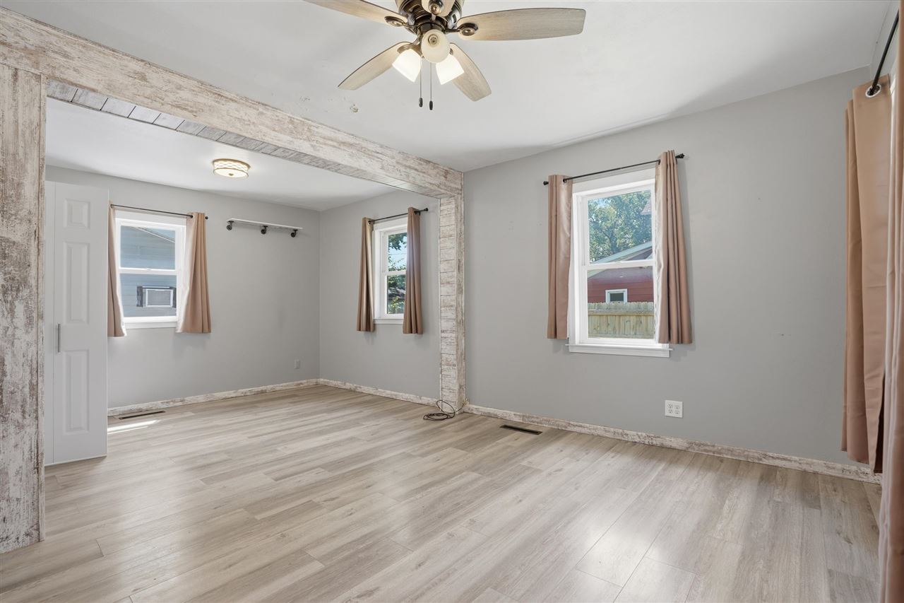 904 N 6th Avenue Washington IA 52353