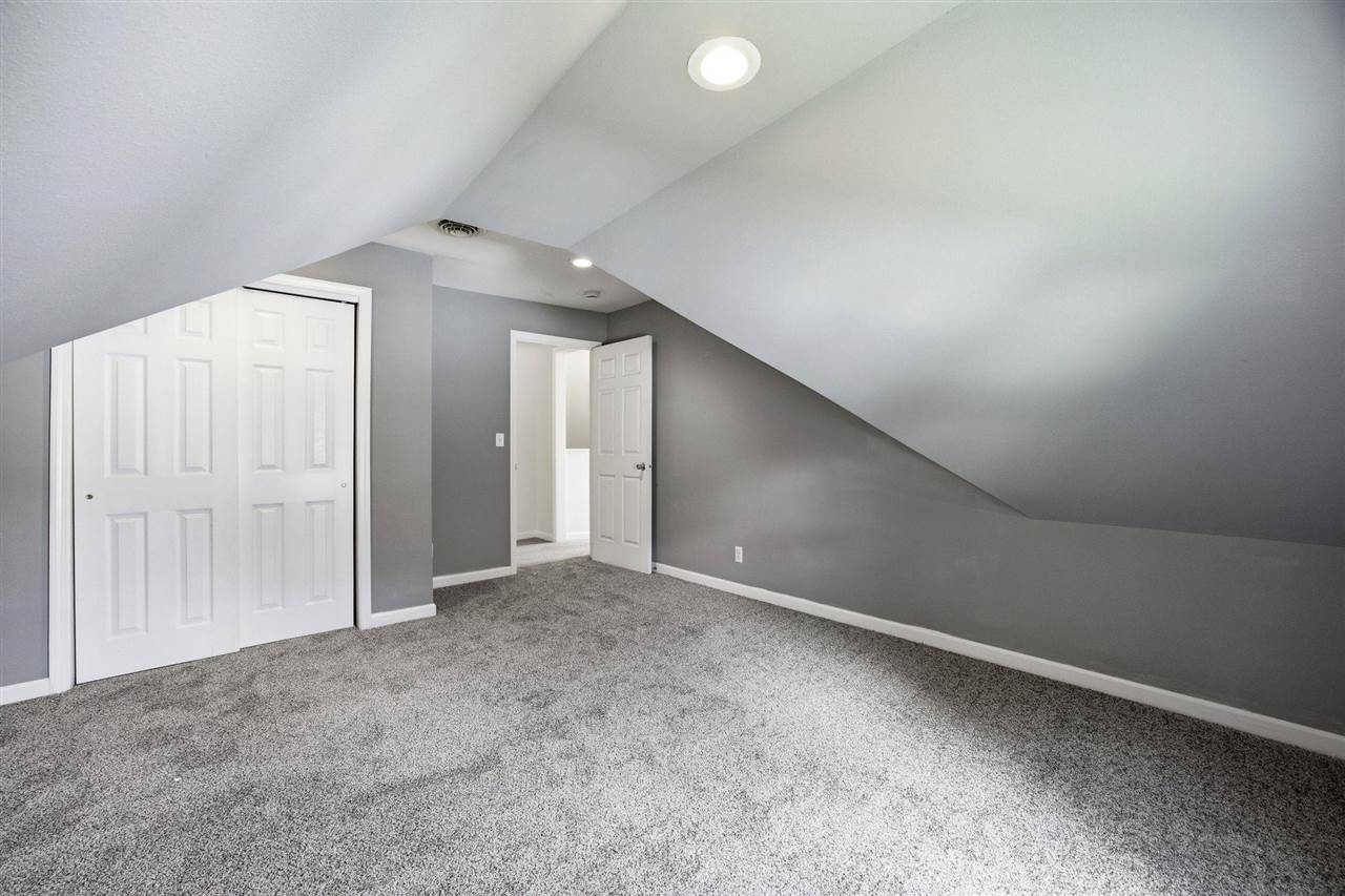 1310 SW J Street Cedar Rapids IA 52404
