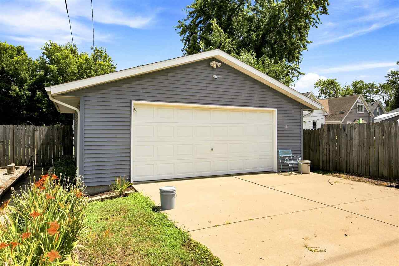 1310 SW J Street Cedar Rapids IA 52404