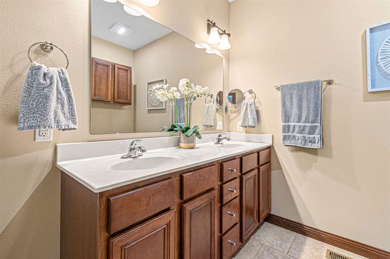 1850 Wood Duck Court North Liberty IA 52317