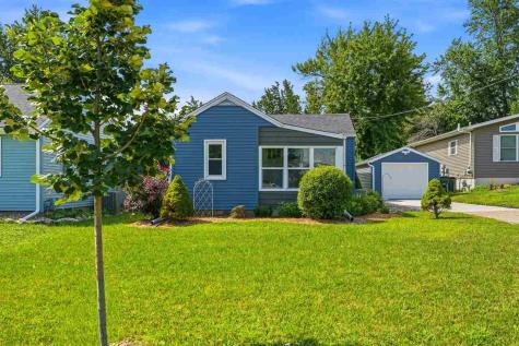 69 26th Avenue SW Cedar Rapids IA 52404
