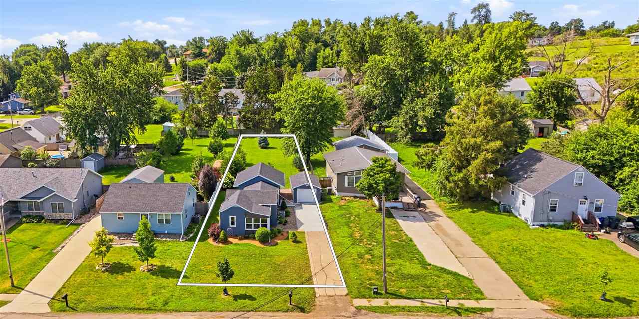 69 26th Avenue SW Cedar Rapids IA 52404