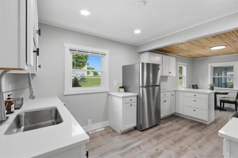 69 26th Avenue SW Cedar Rapids IA 52404