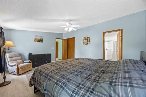 1650 W Forevergreen Road North Liberty IA 52317