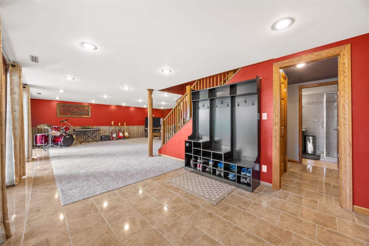 1650 W Forevergreen Road North Liberty IA 52317