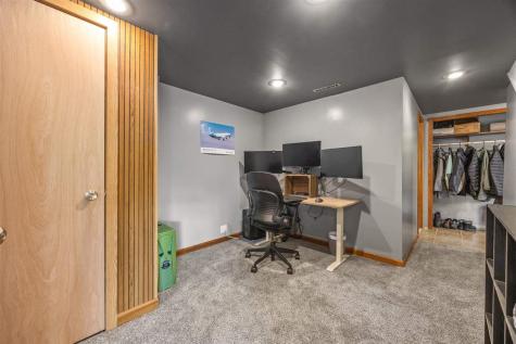 1650 W Forevergreen Road North Liberty IA 52317