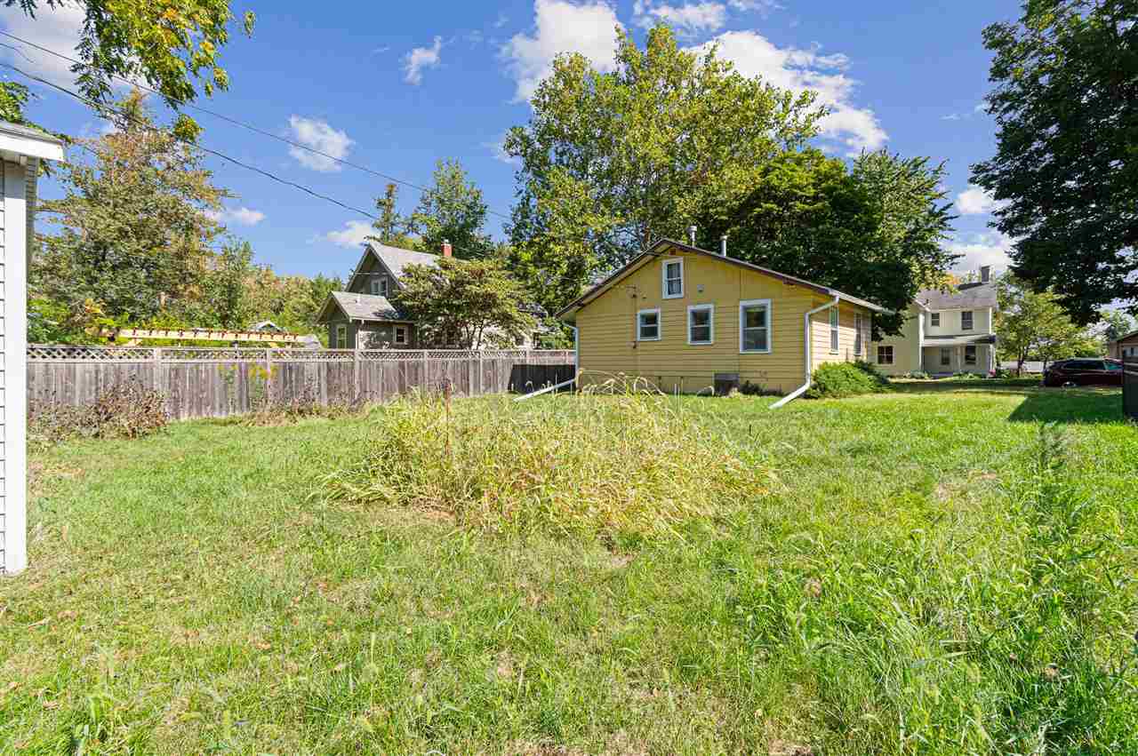 821 Roosevelt Iowa City IA 52245