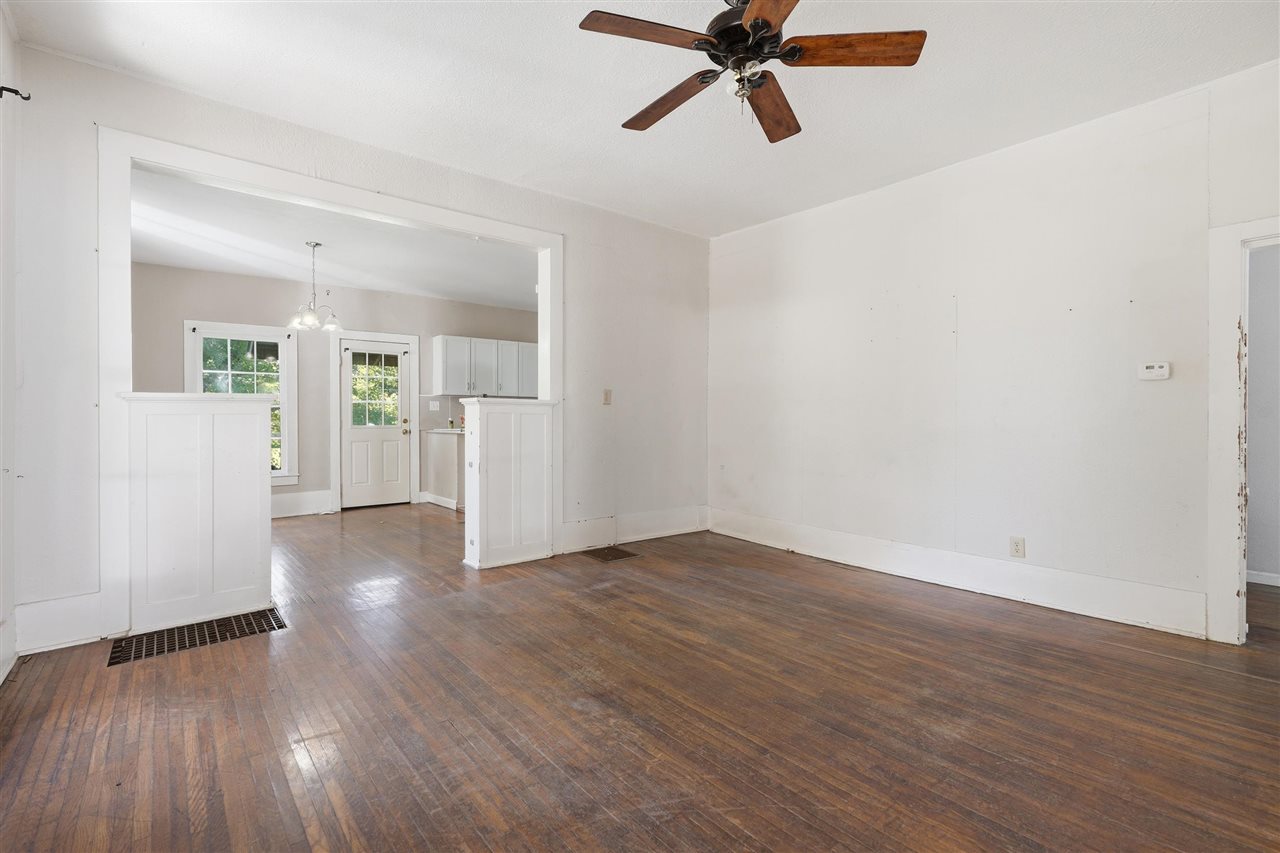 603 W Jefferson Washington IA 52353