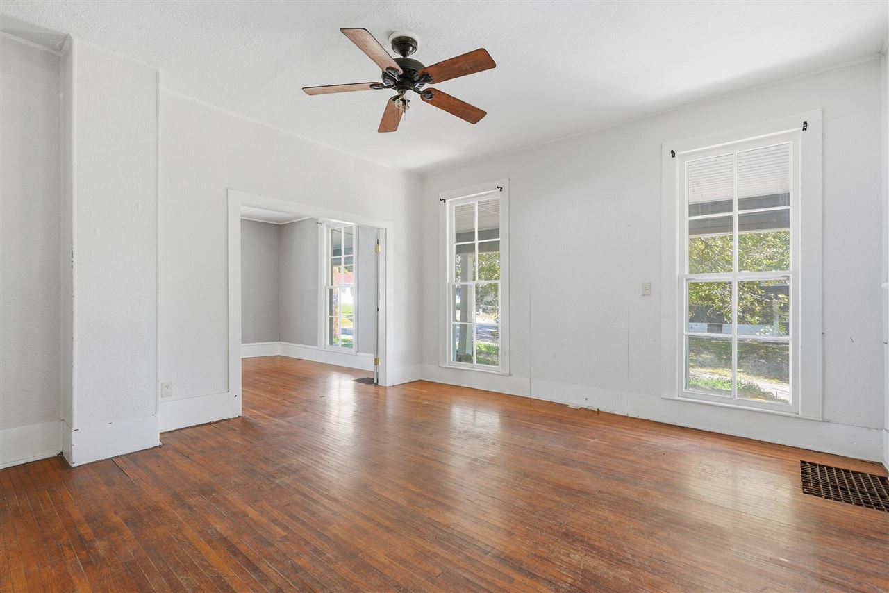 603 W Jefferson Washington IA 52353