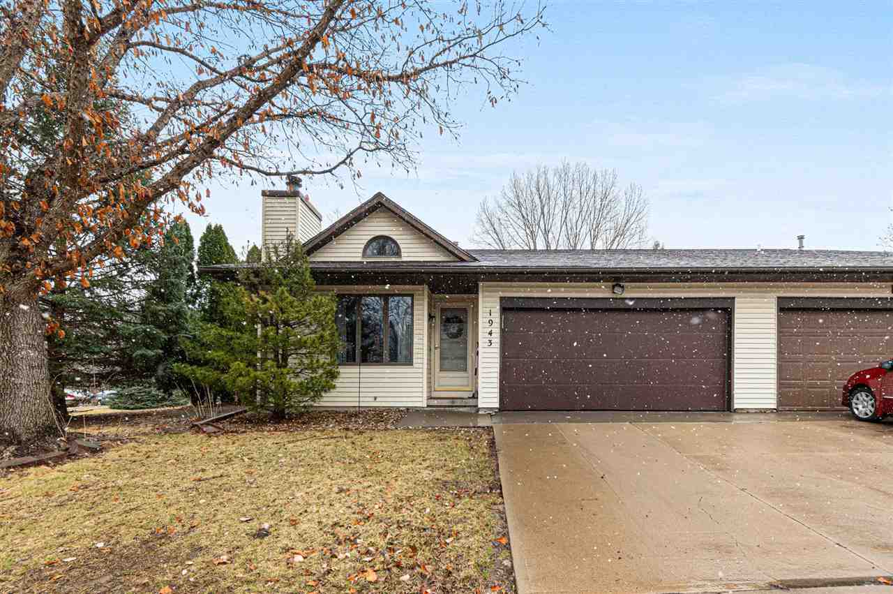 1943 Plaen View Drive Iowa City IA 52246