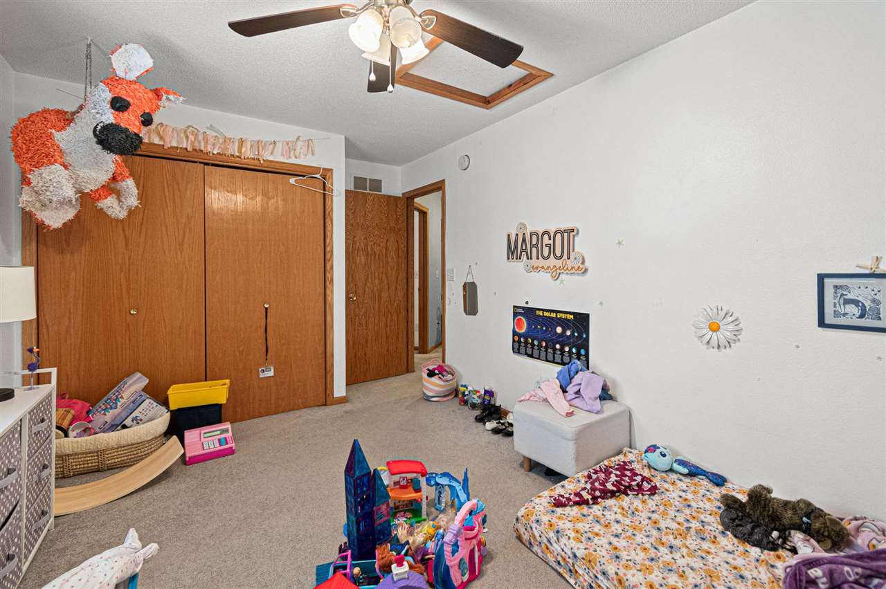 1943 Plaen View Drive Iowa City IA 52246