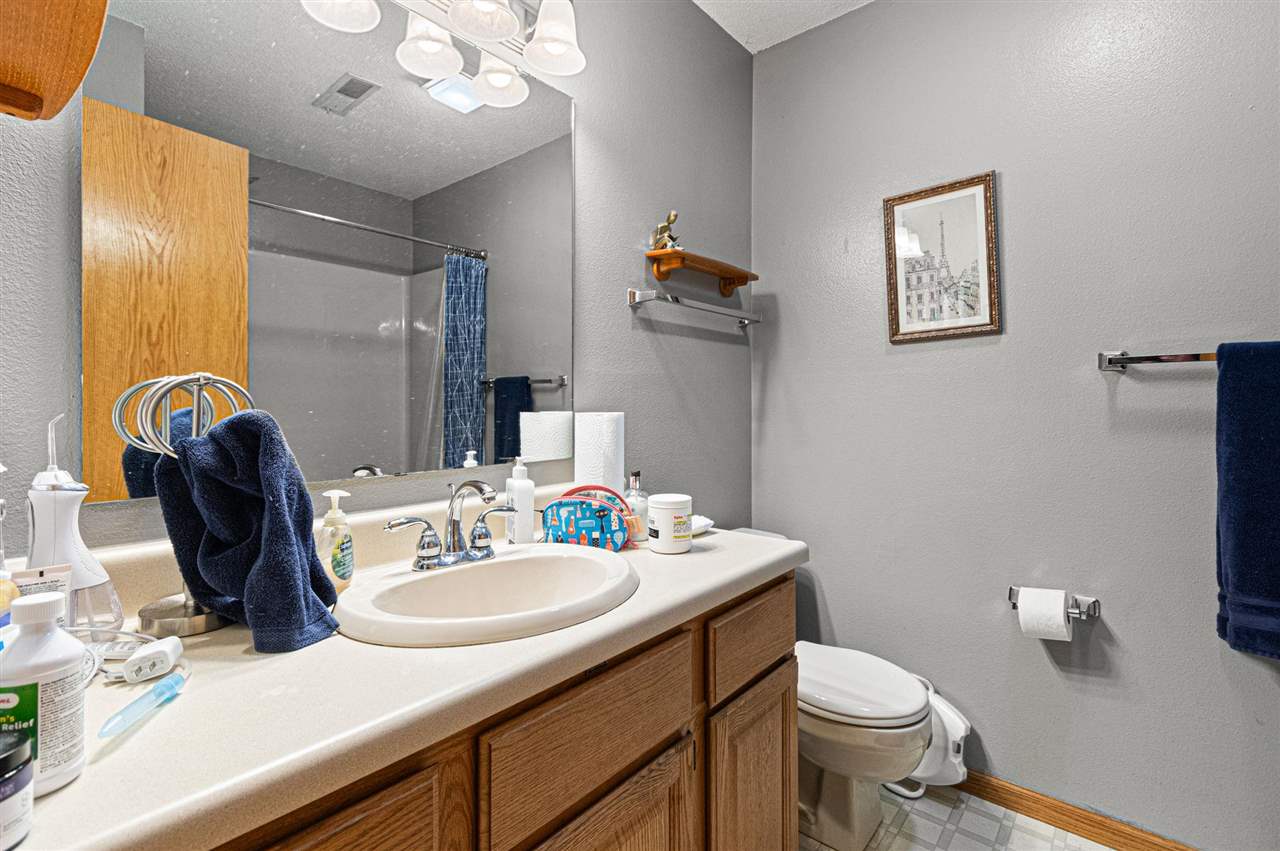 1943 Plaen View Drive Iowa City IA 52246