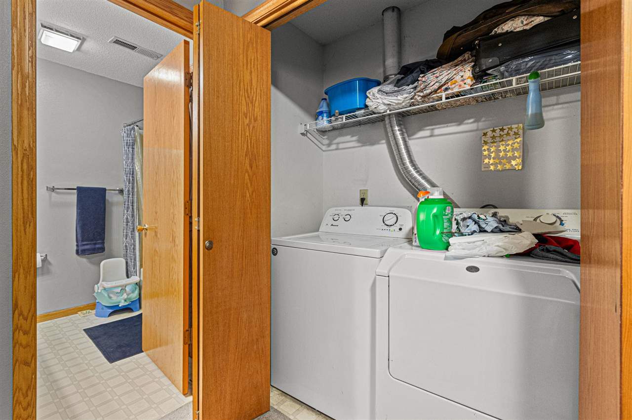1943 Plaen View Drive Iowa City IA 52246