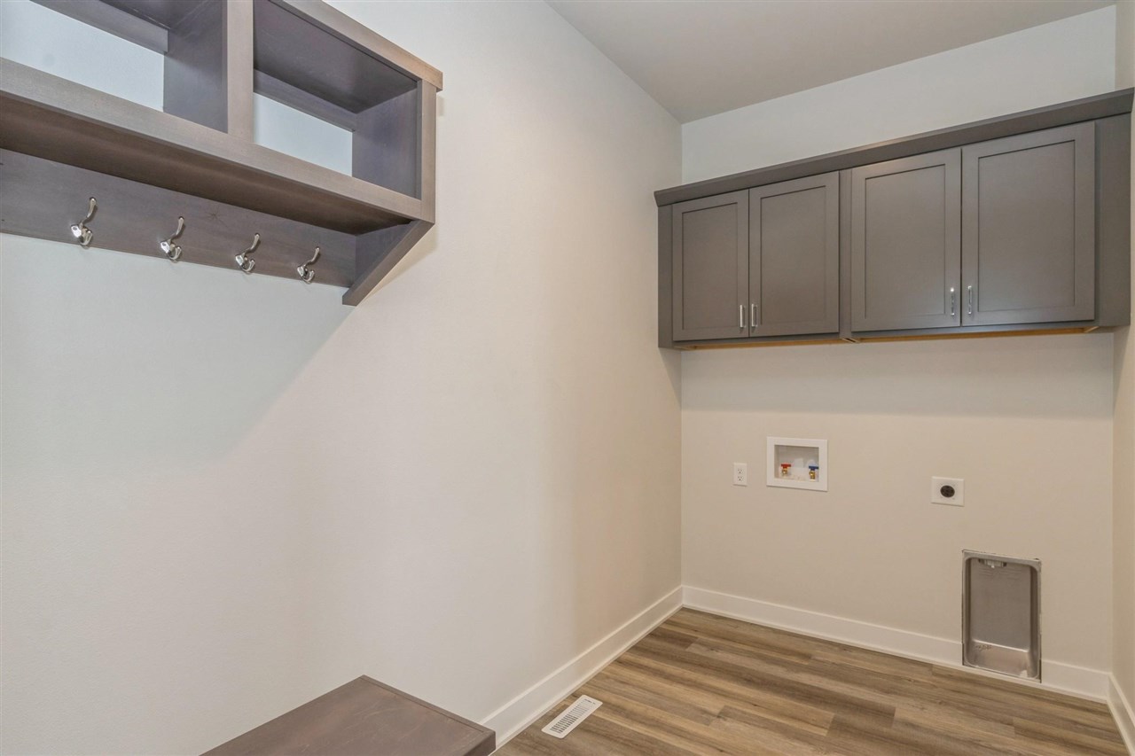 1000 Switchgrass Lane Ely IA 52227