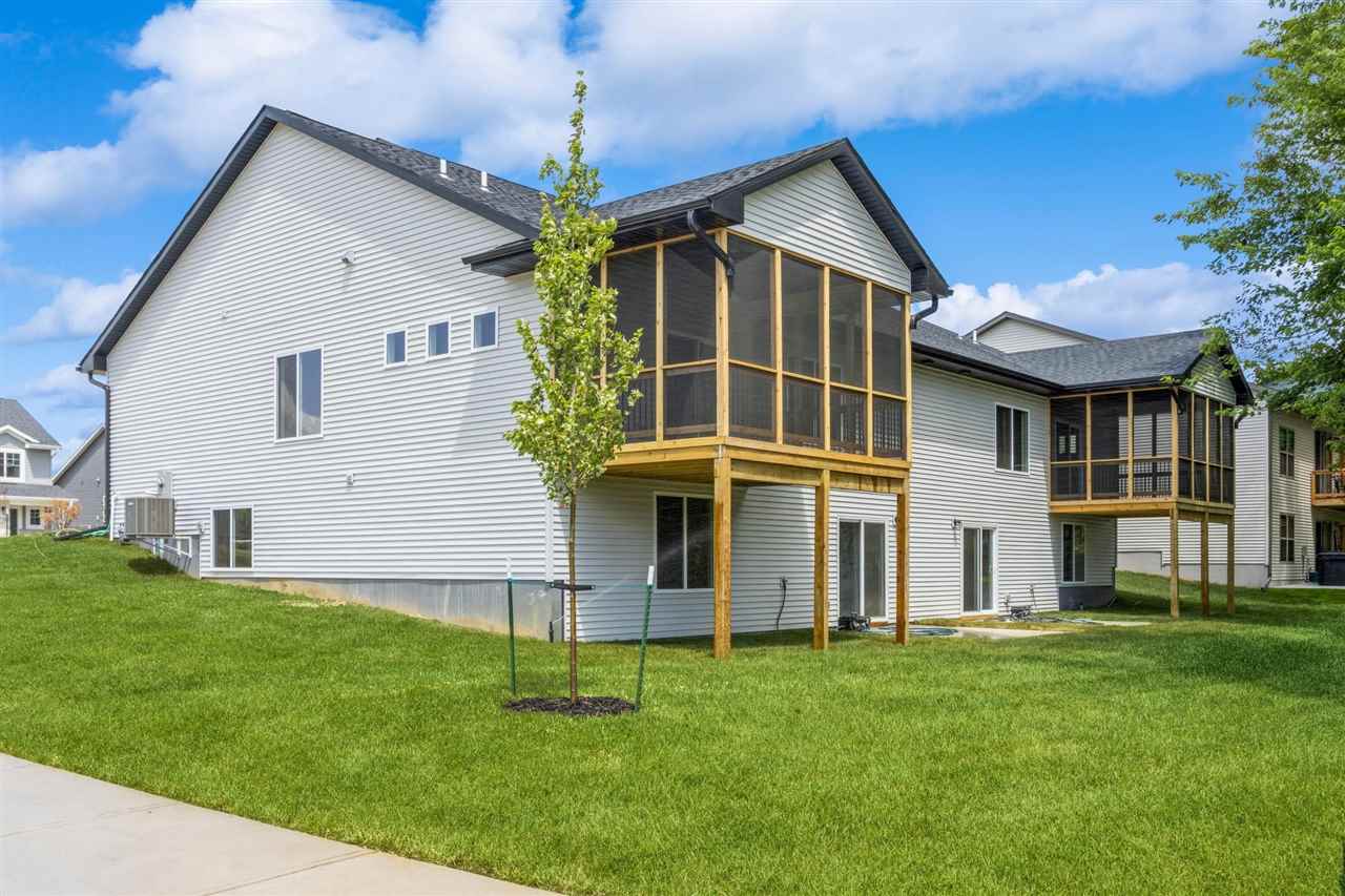 1000 Switchgrass Lane Ely IA 52227