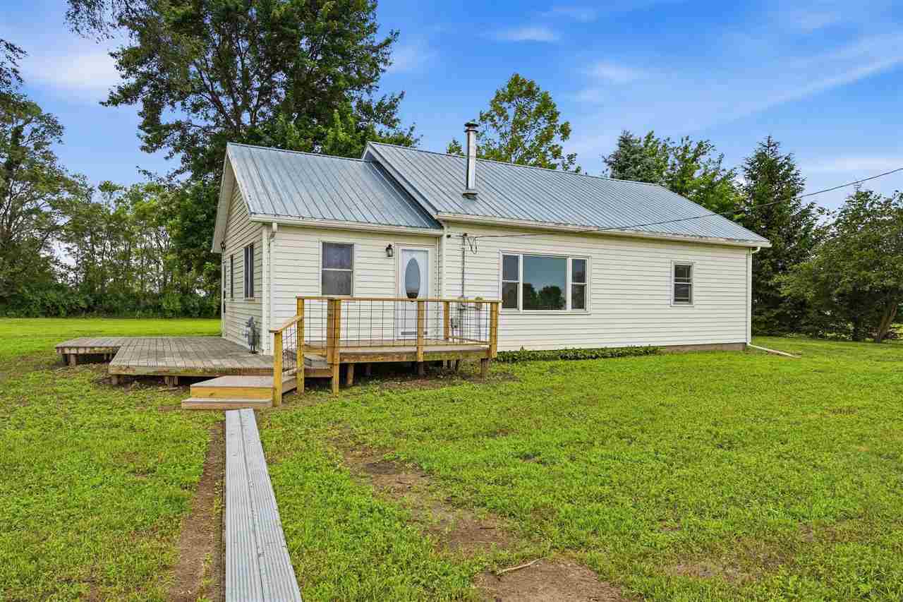 604 S Todds Ferry Conesville IA 52739