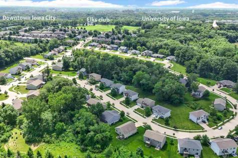 1149 Manitou Trail Iowa City IA 52245