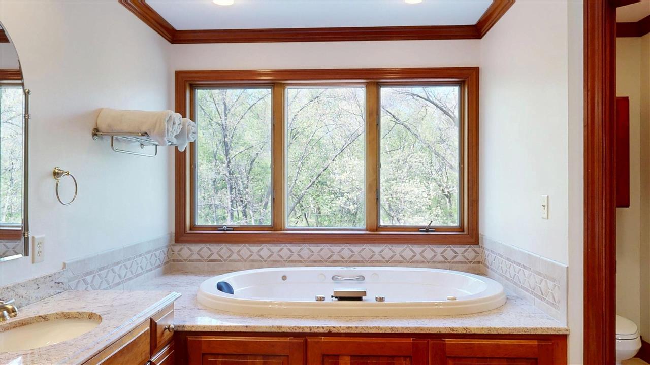 3711 Forest Gate Drive NE Iowa City IA 52240