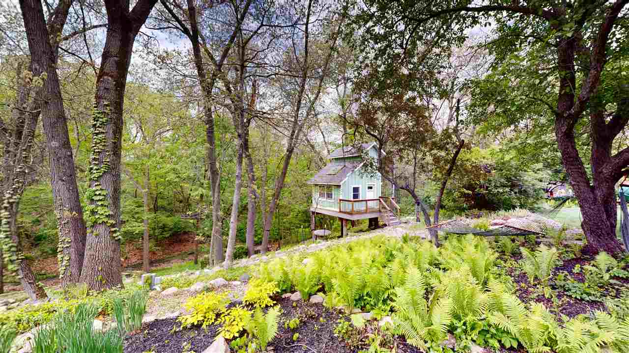 3711 Forest Gate Drive NE Iowa City IA 52240